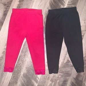 🎃Lace bottom leggings. (Maroon and black)